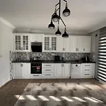 Willa Triplex With Pool Patera