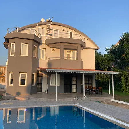 Triplex With Pool Patera Serik