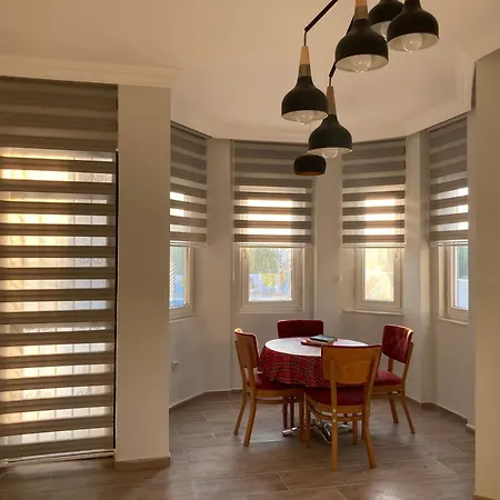 Triplex With Pool Patera Villa *