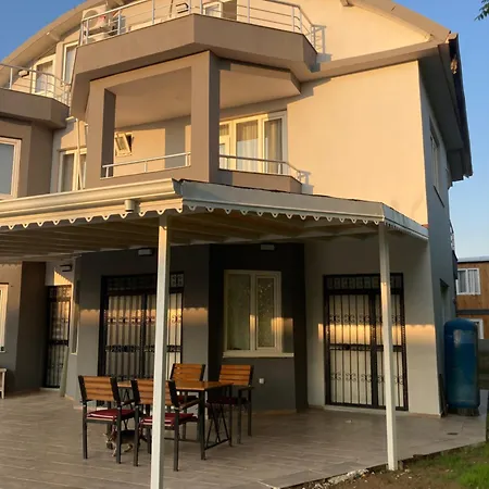 Triplex With Pool Patera Villa