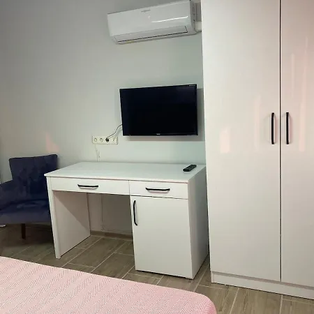 Triplex With Pool Patera Villa *