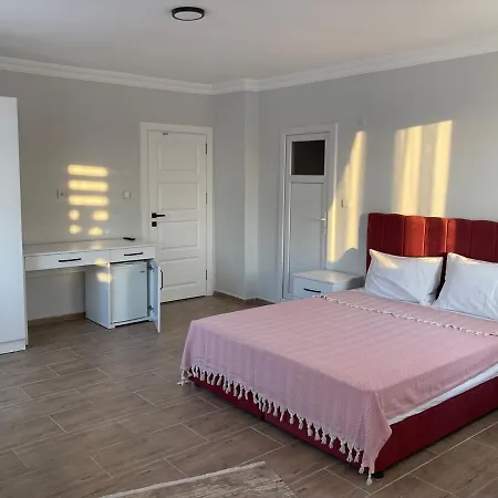 Triplex With Pool Patera Villa *