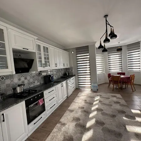 Villa Triplex With Pool Patera Serik