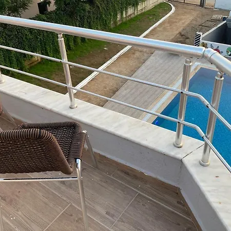 Triplex With Pool Patera *