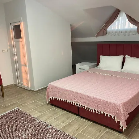 Villa Triplex With Pool Patera *