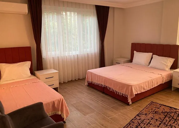 Villa Triplex With Pool Patera