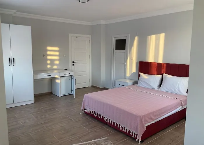 Triplex With Pool Patera Villa *