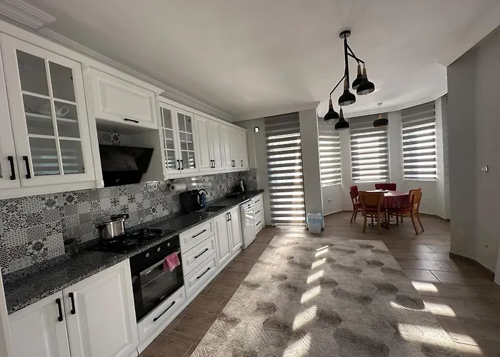 Villa Triplex With Pool Patera Serik