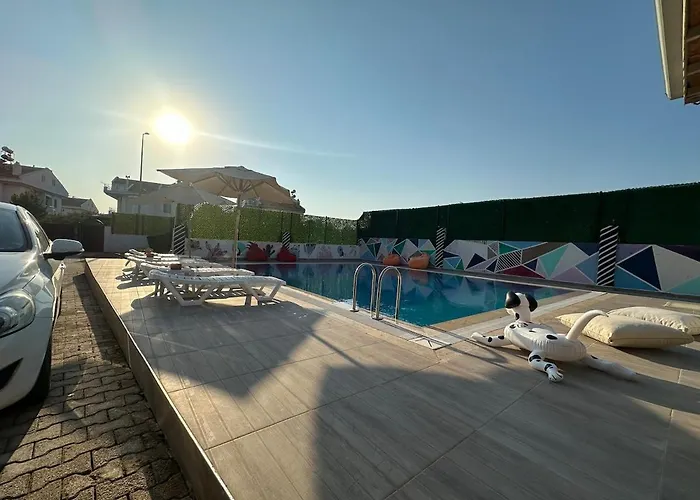 Triplex With Pool Patera Serik