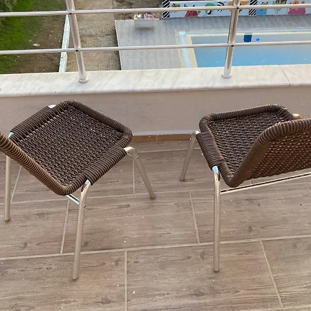 Triplex With Pool Patera *